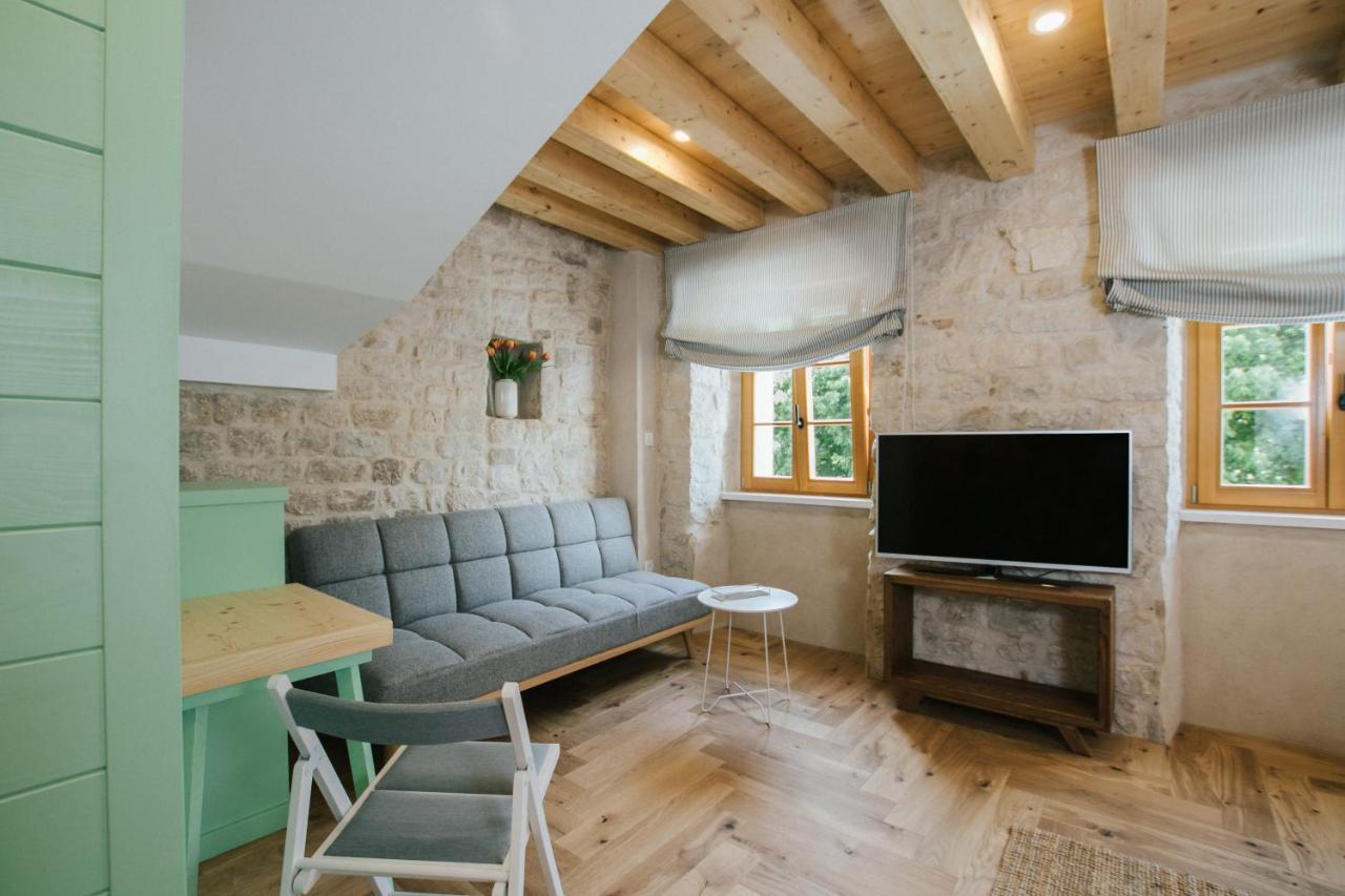 Franka Hotel Trogir Bagian luar foto