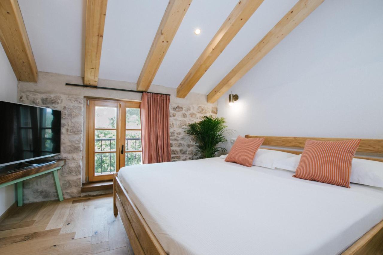 Franka Hotel Trogir Bagian luar foto