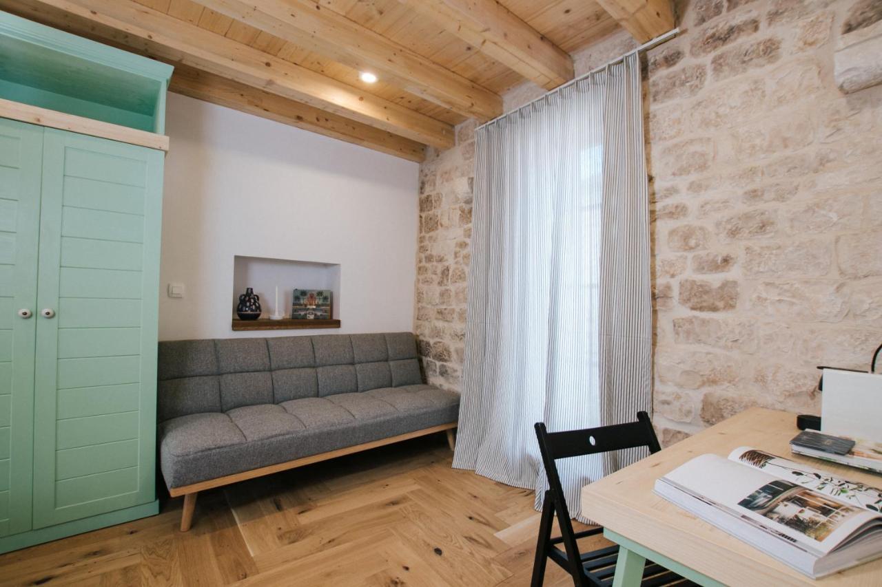 Franka Hotel Trogir Bagian luar foto